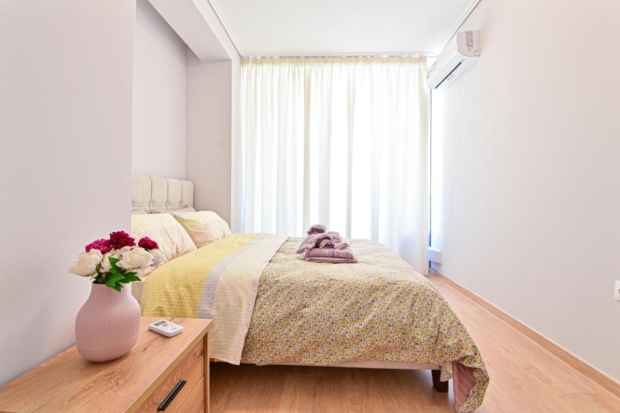 Апартаменты Modern Flat In The Heart Of Port Of Пирей Экстерьер фото